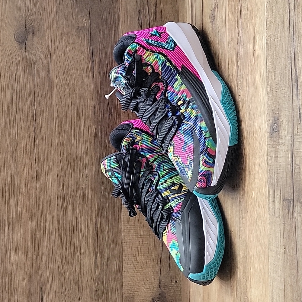 Converse shoes women Brand new.